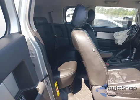 2007 Toyota Fj Cruiser из США, поврежденный, VIN JTEBU11F770030222